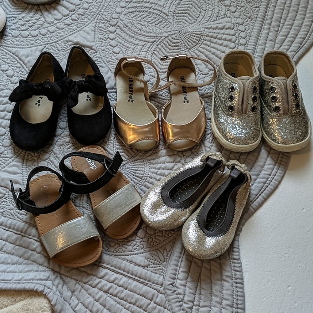 Size 5 toddler old Navy and gap shoes lot
